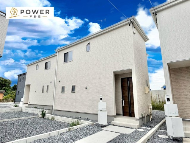知多市新舞子第4の外観|落ち着いた色合いと上品な質感の外観は、家族の成長とともに永く愛せるデザインを実現しています。									
									