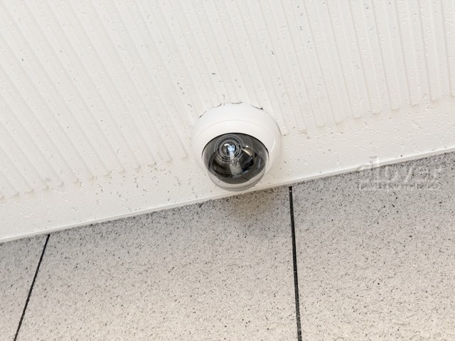 【防犯設備】 | 日神パレステージ大井町 | 建物や敷地の隅々に目を光らせる防犯カメラが設置されています。現地を見学される際には、カメラの存在やその台数にも意識を払ってみてください。～即日のご見学可能～　お問合せはお気軽にどうぞ。
