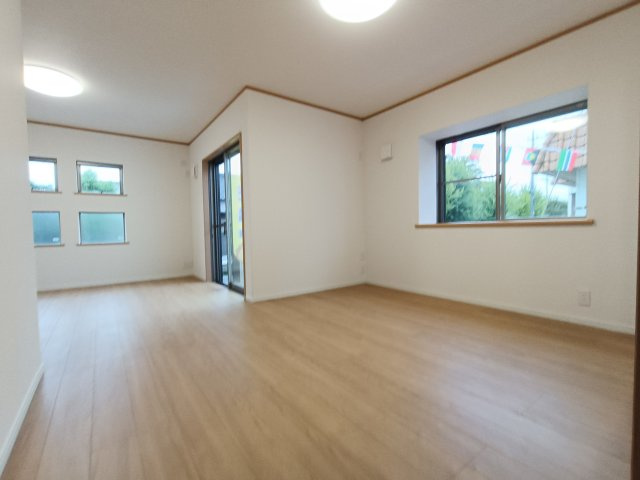 八潮市　中央4丁目　中古戸建