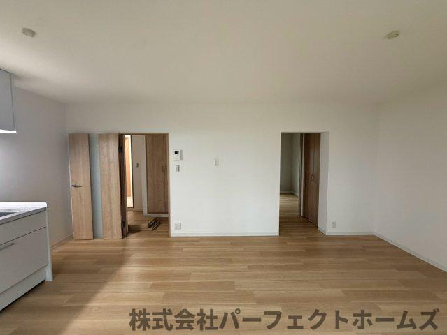 【居間・リビング】の画像