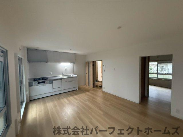 【居間・リビング】の画像