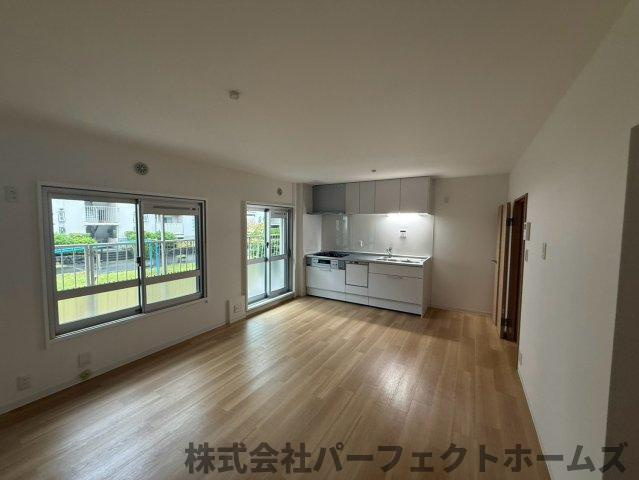 【居間・リビング】の画像