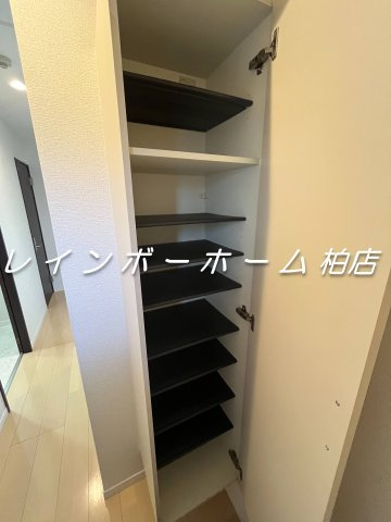 特典：仲介手数料が無料です!!の玄関|別部屋。参考写真。