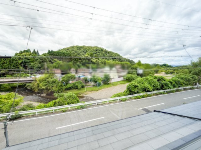 京都市北区西賀茂下庄田町の展望|物件からは、西賀茂の京都らしい風情豊かな自然の眺望を楽しむことができます。