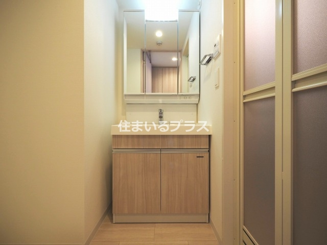 ミラージュパレス都島本通の独立洗面台