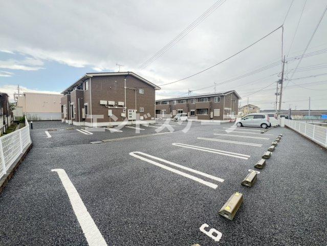 メルベージュ・Ⅰの駐車場|高崎、前橋のお部屋探しはエンドスケープまで！お客様の理想お聞かせ下さい♪
