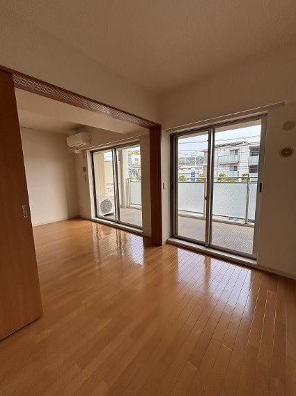 ピエス綱島の居間・リビング|他のお部屋の参考写真となります。
