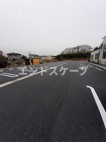 レジデンス藤岡Ⅱの駐車場|高崎、前橋のお部屋探しはエンドスケープまで！お客様の理想お聞かせ下さい♪