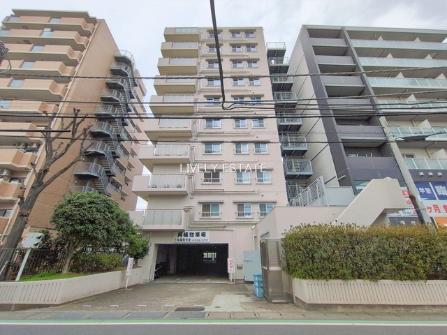 イトーピア草加マンションの外観