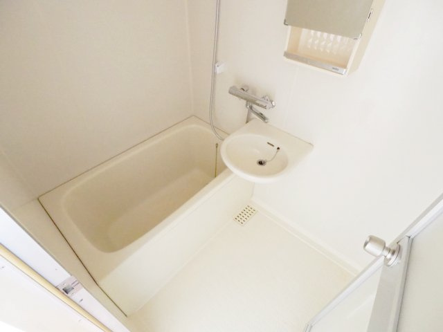 フレグランス日高Ⅱの浴室