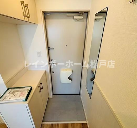 特典：仲介手数料が無料です!!の玄関|同施工。参考写真。