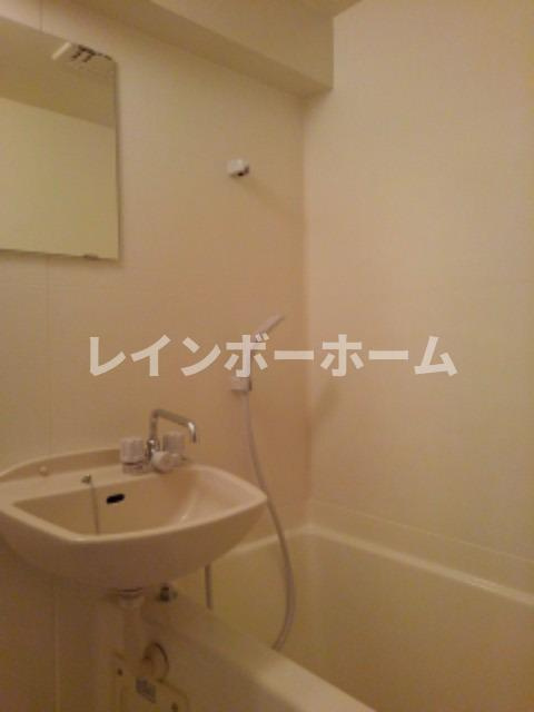 エレガンラルジュの浴室