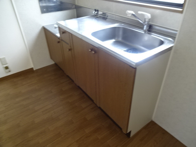 姫路市飾磨区構４丁目のハイツのキッチン