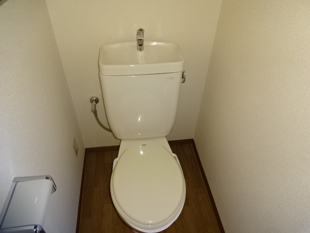 姫路市飾磨区構４丁目のハイツのトイレ