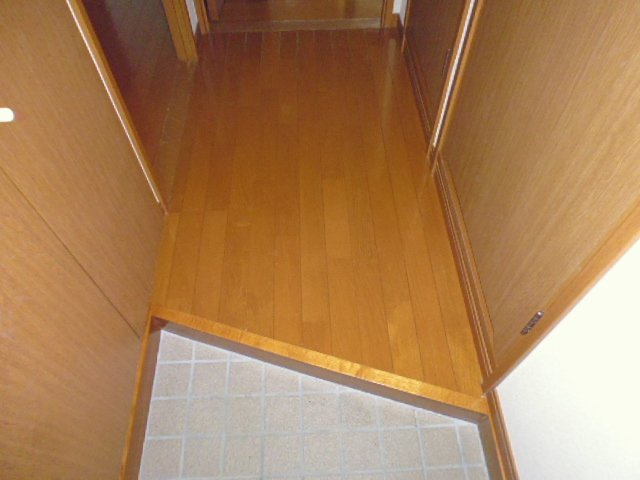 モンルポの玄関