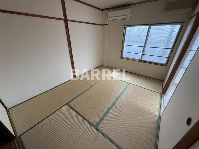 愛名マンションの和室
