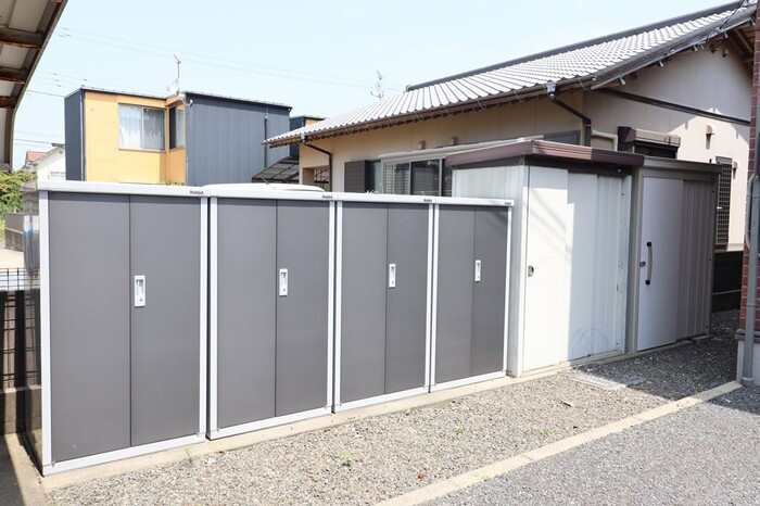 ローズガーデン・レジス　ＡＢＣＤのその他共用部分|外部物置付