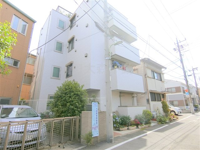 メゾンドレスポワールの外観