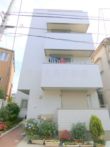 メゾンドレスポワールの外観|外観　2017年3月築　鉄骨造地上4階建て総戸数8戸オートロック付賃貸アパート　東京都大田区大森北3丁目の落ち着いた住環境！JR京浜東北線大森駅、京浜急行本線平和島駅、大森海岸駅徒歩圏内の立地