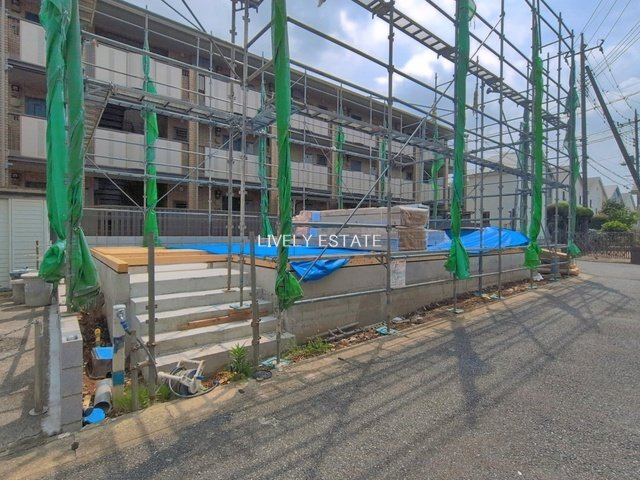 越谷市大字大里 新築分譲住宅の外観