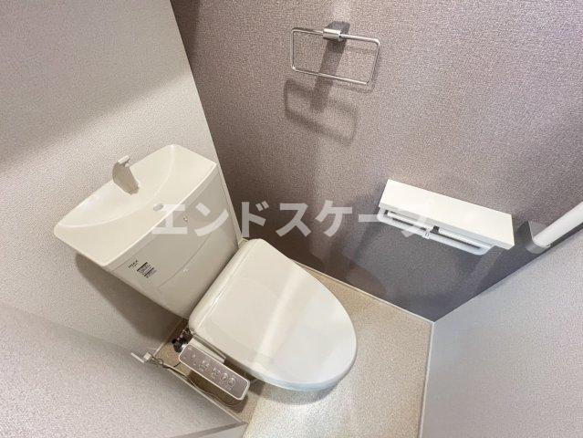 クレストコートのトイレ|高崎、前橋のお部屋探しはエンドスケープまで！お客様の理想お聞かせ下さい♪