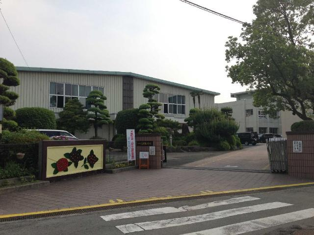 ハウスローリエの周辺|熊本市立北部東小学校まで869ｍ