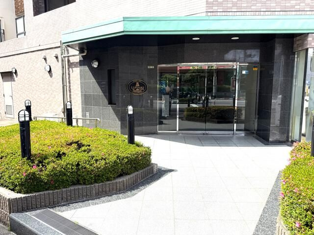 ルピナス本駒込のエントランス