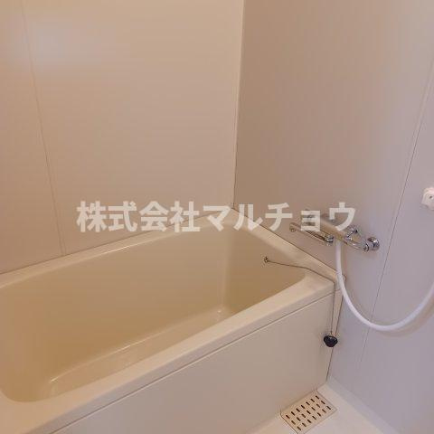 クイーンズコートNの浴室|落ち着いた空間のお風呂です