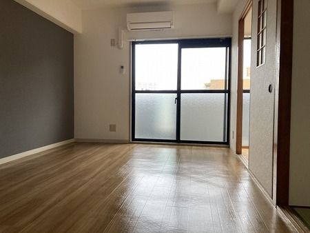 ライフステージヨシダの居間・リビング