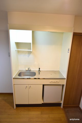 メゾンラフィネ　仲介手数料無料のキッチン