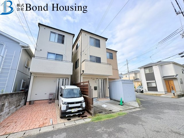 近隣買い物施設充実　池上4丁目　中古戸建の前面道路含む現地写真