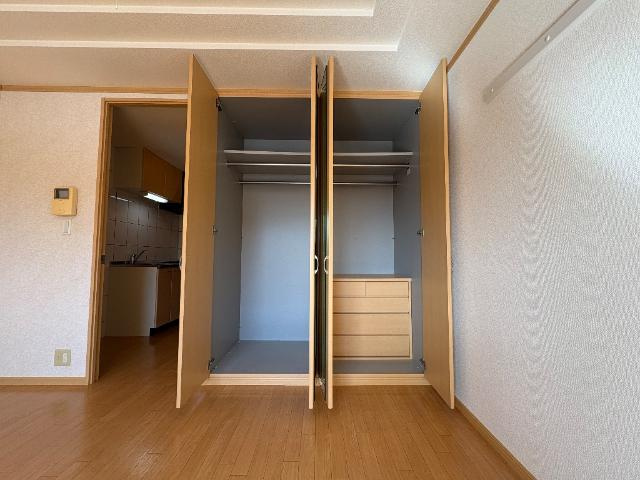 ラファエルの収納|クローゼット