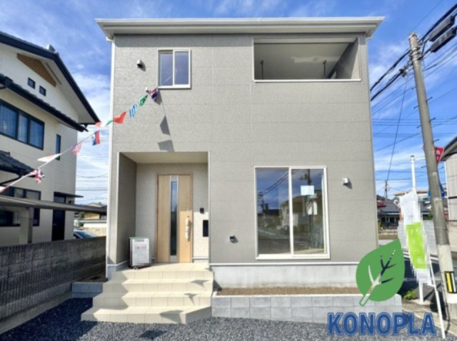 【新築戸建】佐野市天神町第5の外観|■外観｜シャープなデザインが印象的な洗練された外観。格調高く、優雅さ漂う素敵な仕様です♪