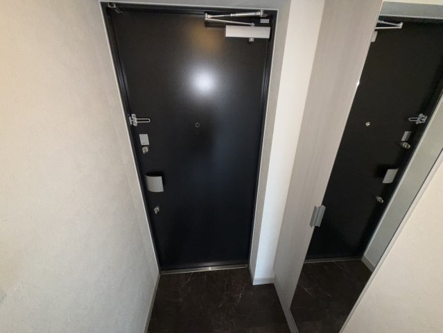 プレサンス神戸長田マリエントの玄関|同物件別部屋写真