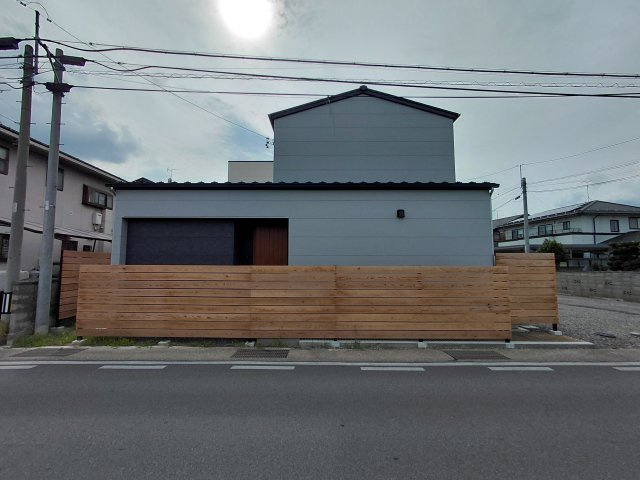長野市篠ノ井布施五明E2【JPH】街かど展示場