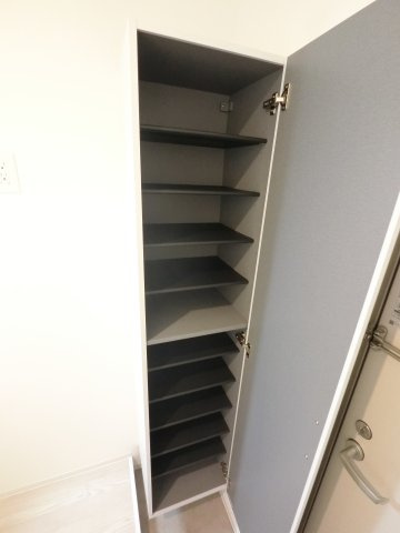 ジーメゾン千葉浜野クオリの収納|※反転タイプ
