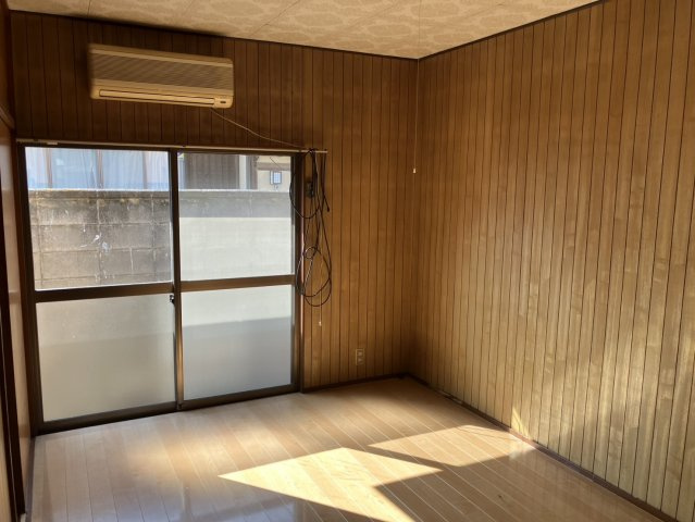 毒島一戸建の居間・リビング