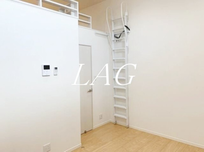 【居間・リビング】 | シュテルン大宮 | 洋室のお部屋です。