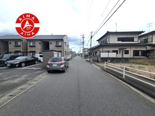 福岡市博多区麦野3丁目第4-1棟（1号棟）の外観|前面道路含む現地の写真です。