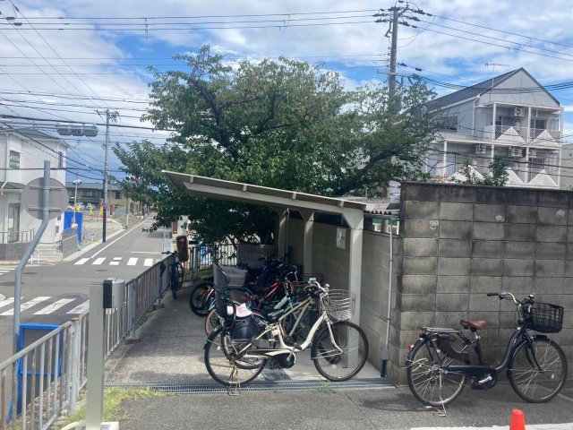 【駐輪場】の画像