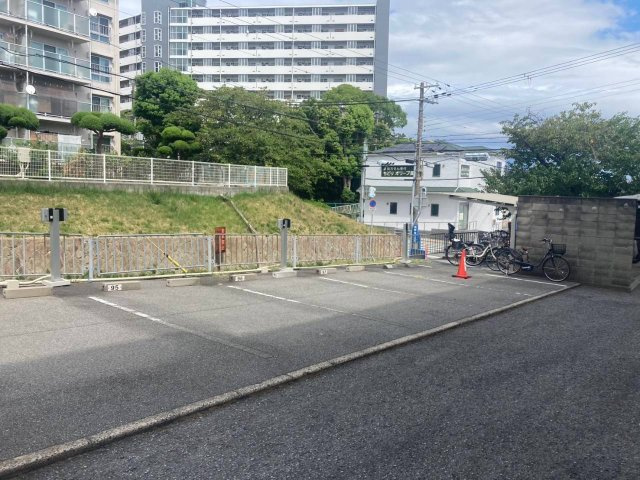 【駐車場】の画像