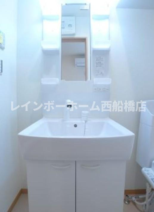 Fleur Makuhariの独立洗面台