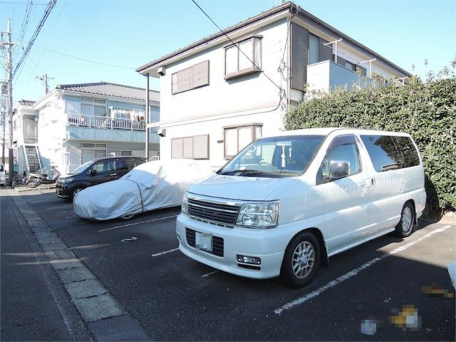 川崎市多摩区生田２丁目のアパートの駐車場