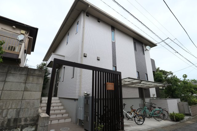 エマーブル青山台の外観