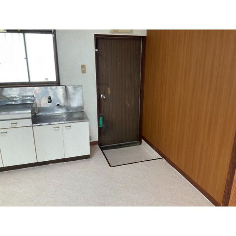 大栄コーポの玄関