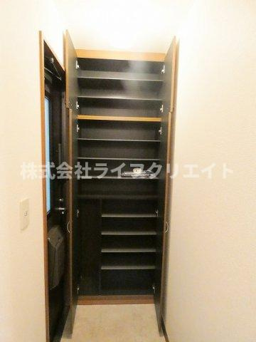 ファンテーヌ黒川の玄関
