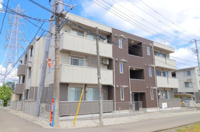 プルミエール大宮七里 Ａの外観