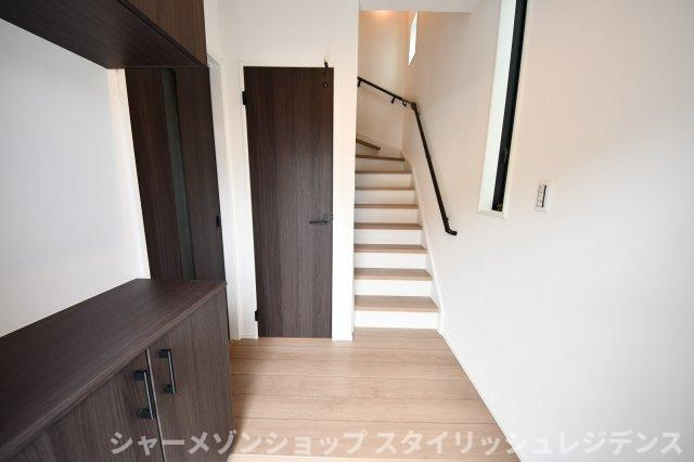 サンラプロ中二十町の玄関