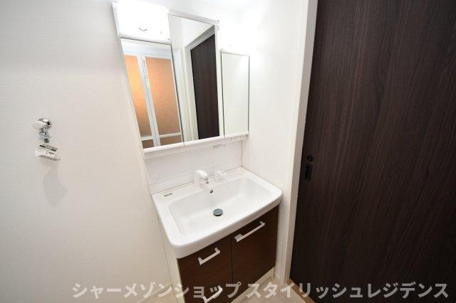 北九州市門司区中二十町の一戸建ての洗面所