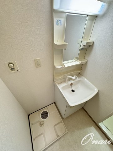 エストレノの洗面所